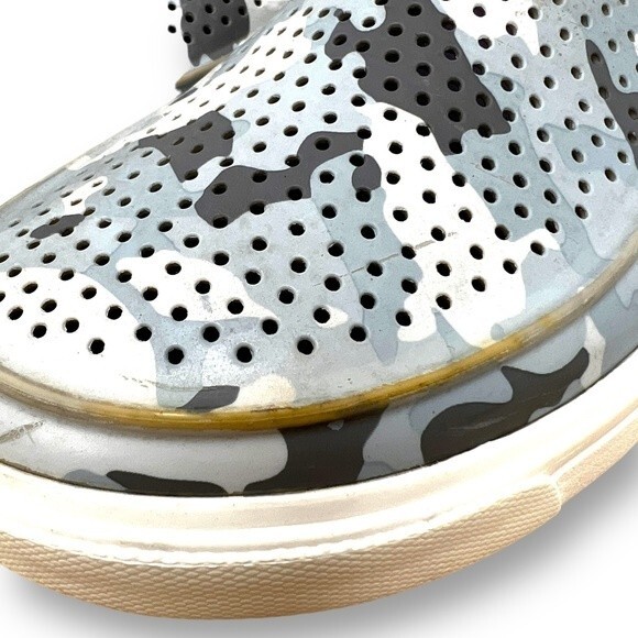 Crocs Gray Camo CitiLane Roka 2 Slip-On Sneaker Men's Sz. 7 Women's Sz. 9 - Picture 8 of 13